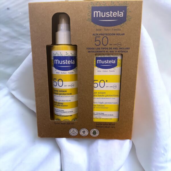 mustela